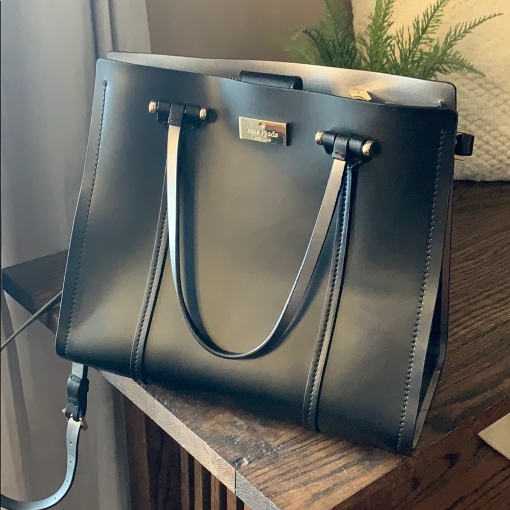 Kate Spade Handbag w/ crossbody strap